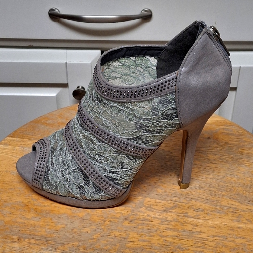 New Women's Helena-2 Stylish Evening Shoe W/floral Lace Stones-pewter